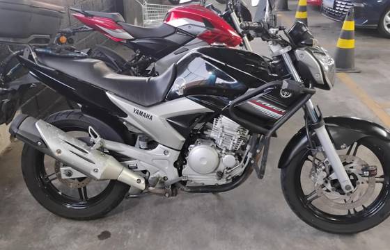 YAMAHA YS 250 FAZER YAMAHA YS 250 FAZER